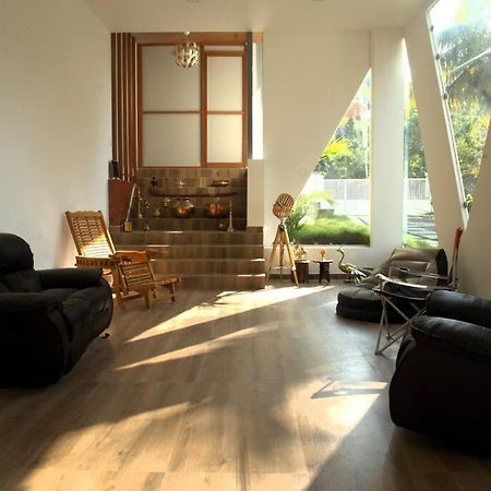 The Urban Getaway Villa Thiruvananthapuram Exterior photo
