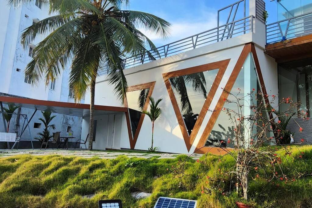The Urban Getaway Villa Thiruvananthapuram Exterior photo