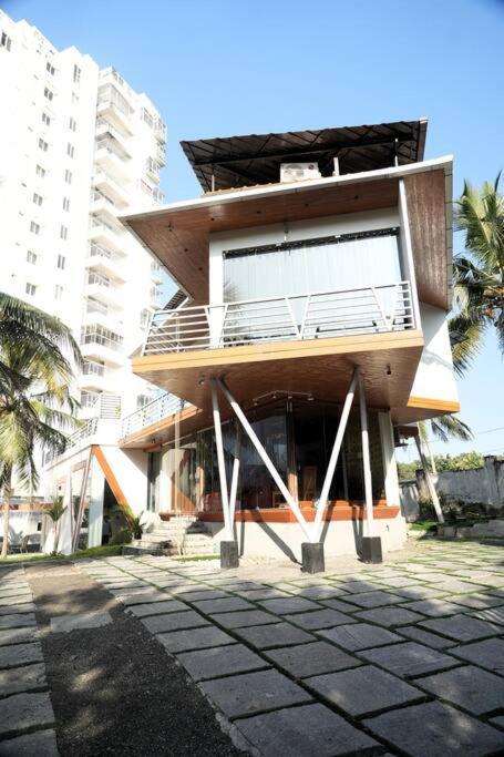 The Urban Getaway Villa Thiruvananthapuram Exterior photo